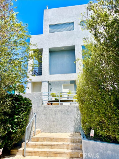 Detail Gallery Image 35 of 38 For 1139 Harvard St #B,  Santa Monica,  CA 90403 - 3 Beds | 2/1 Baths