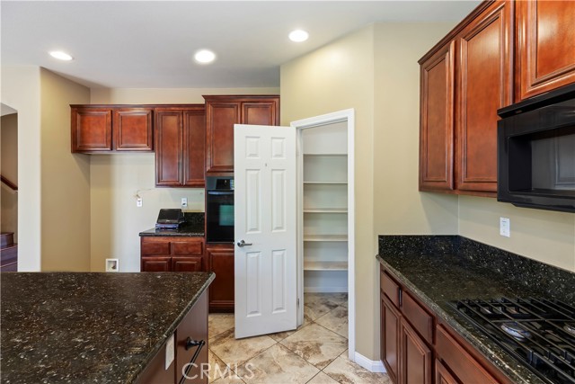 16183 Village Meadow Drive, Riverside CA: https://media.crmls.org/medias/dcb88745-c028-4fa2-8c0d-49b6d3263f33.jpg