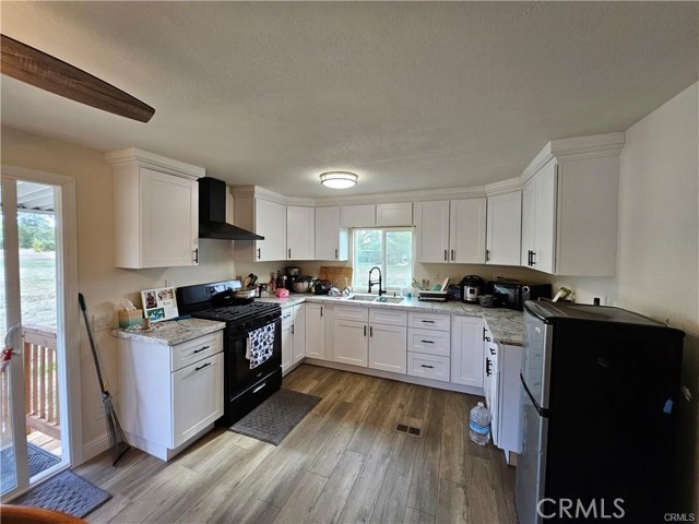 Detail Gallery Image 8 of 21 For 8043 Melvina Ave, Oroville,  CA 95966 - 3 Beds | 2 Baths