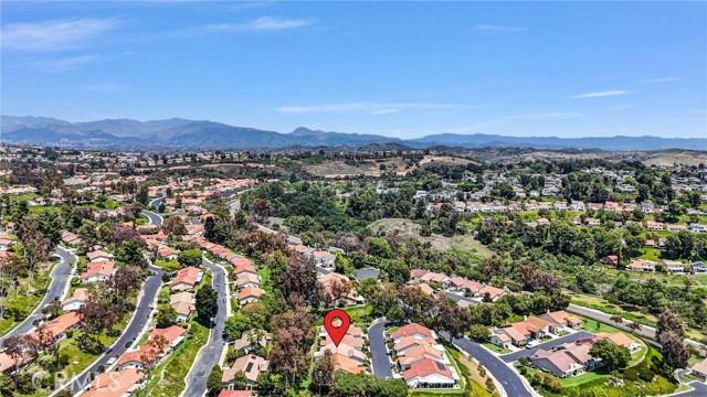28103 Espinoza, Mission Viejo CA: https://media.crmls.org/medias/dcb8cd6f-e6a8-489c-8a23-9380fade8653.jpg