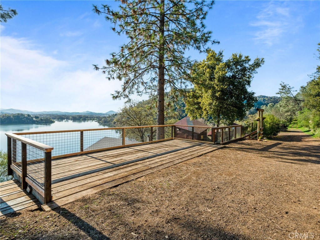 https://media.crmls.org/medias/dcba1dc1-d909-42d0-b968-cc91530234fb.jpg?preset=X-Large
