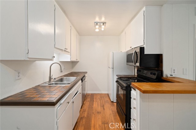 Detail Gallery Image 9 of 46 For 576 N Bellflower Bld #236,  Long Beach,  CA 90814 - 2 Beds | 2 Baths