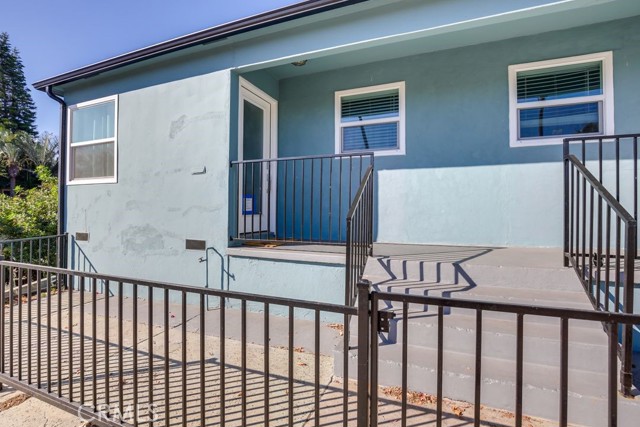 Image 23 of 24 For 3130 30th Street 32