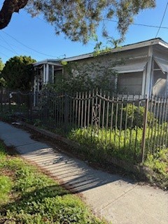 Front Image Thumbnail for CRCV26038689