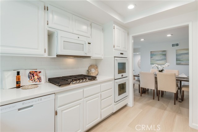 33 Cypress Way, Rolling Hills Estates, California 90274, 3 Bedrooms Bedrooms, ,2 BathroomsBathrooms,Residential,Sold,Cypress,PV23075846
