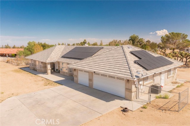 9925 Sierra Vista Road, Phelan CA: https://media.crmls.org/medias/dcbcd6e9-61cd-4c8e-9703-bdaa069e4ae5.jpg
