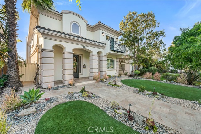 515 Lucia Avenue, Redondo Beach, California 90277, 5 Bedrooms Bedrooms, ,2 BathroomsBathrooms,Residential,Sold,Lucia,SB22045236