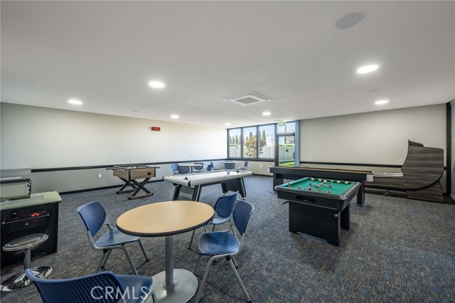 13341 St Andrews Drive, Seal Beach CA: https://media.crmls.org/medias/dcbe0e42-c20e-4c2e-83e6-d8ce53e7e355.jpg