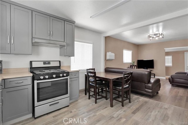 Detail Gallery Image 5 of 12 For 16705 C St, Victorville,  CA 92395 - 2 Beds | 1 Baths