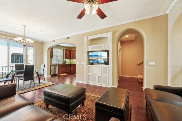 Detail Gallery Image 5 of 48 For 4437 Owens St #104,  Corona,  CA 92883 - 2 Beds | 2/1 Baths
