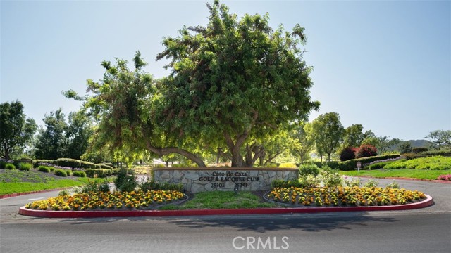 6 Marble Creek Lane, Coto de Caza CA: https://media.crmls.org/medias/dcbf8107-2056-4938-99b5-85a1831238a9.jpg