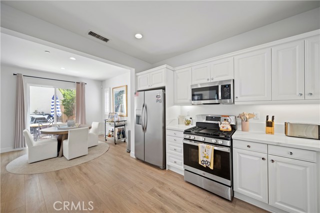 Detail Gallery Image 25 of 32 For 64 Greenhouse, Irvine,  CA 92603 - 2 Beds | 2/1 Baths