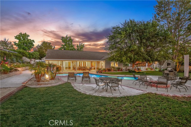 319 Cheerful Court, Simi Valley CA: https://media.crmls.org/medias/dcc0552b-d644-4014-a71c-92792d181cf2.jpg