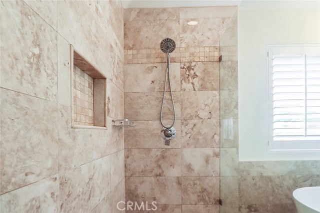 Detail Gallery Image 25 of 46 For 5028 Benedict Ct, Oak Park,  CA 91377 - 3 Beds | 2/1 Baths