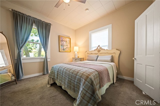 1711 Shasta Street, Anderson CA: https://media.crmls.org/medias/dcc12f00-77ae-4dd2-b320-bae14d8aa91b.jpg