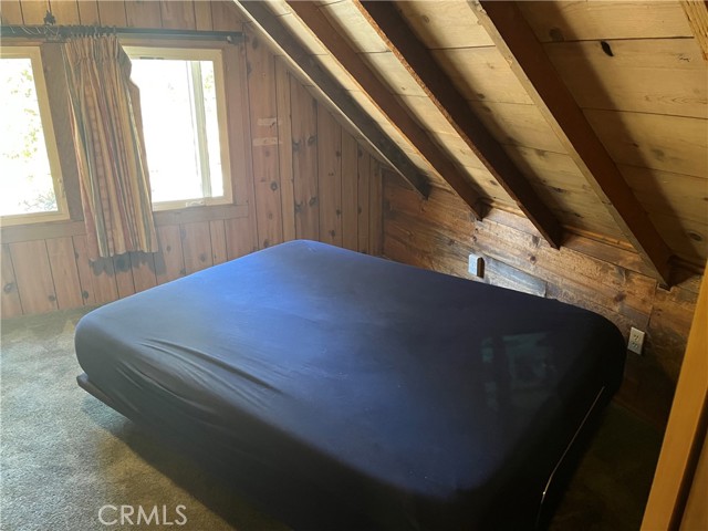 5865 Elm Street, Wrightwood CA: https://media.crmls.org/medias/dcc2039d-1cb0-4ce9-b994-208f675e3315.jpg