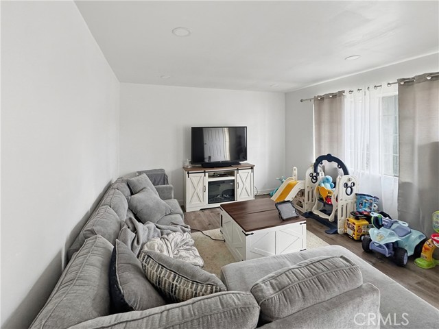 Detail Gallery Image 14 of 21 For 13073 Mohawk, Apple Valley,  CA 92308 - – Beds | – Baths