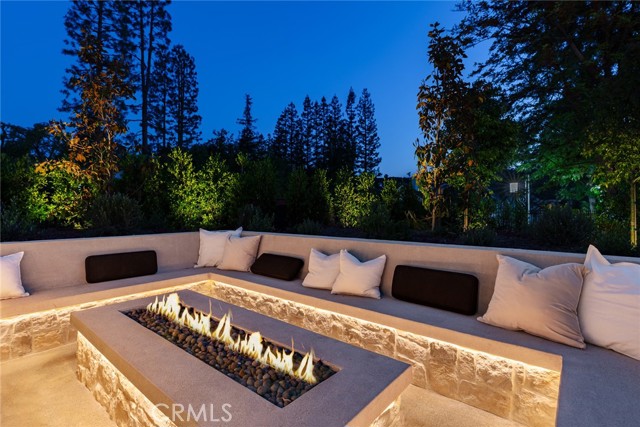 4601 Vista De Oro Avenue, Woodland Hills CA: https://media.crmls.org/medias/dcc367a4-defe-4965-9bbd-94129d8ad44c.jpg