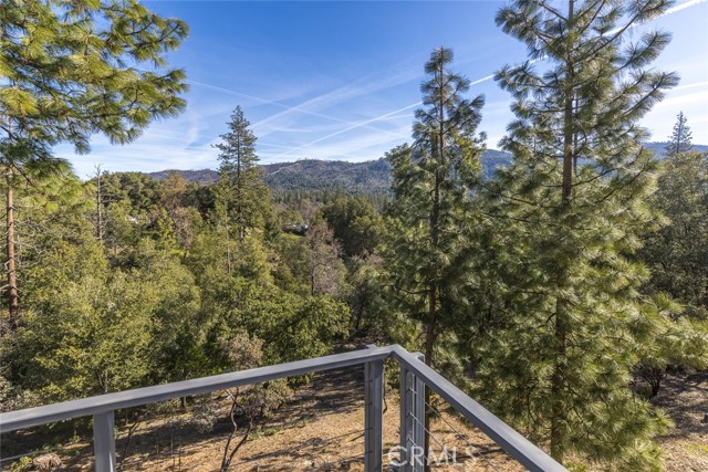 Detail Gallery Image 9 of 62 For 5750 Glacier Point, Mariposa,  CA 95338 - 3 Beds | 2 Baths