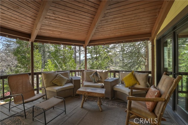 Detail Gallery Image 23 of 56 For 26400 Augusta Dr, Lake Arrowhead,  CA 92352 - 5 Beds | 2/1 Baths