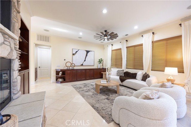12920 Evermay Court, Rancho Cucamonga CA: https://media.crmls.org/medias/dcc4b732-4615-4933-8584-4254347463cf.jpg