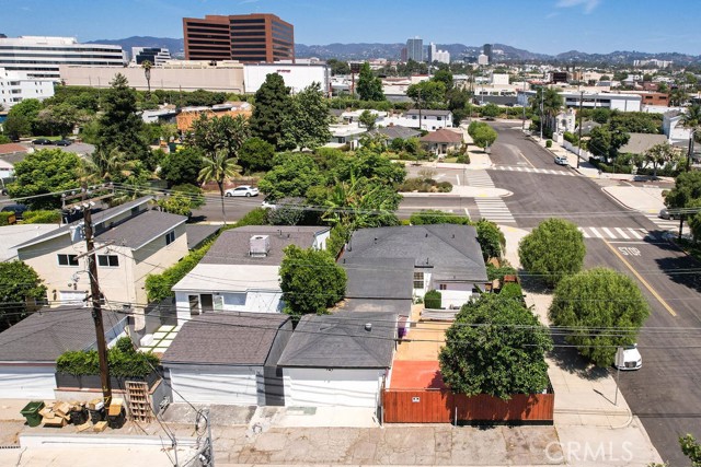 Detail Gallery Image 21 of 27 For 11804 Tennessee Pl, Los Angeles,  CA 90064 - 3 Beds | 2 Baths