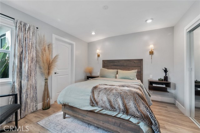 Detail Gallery Image 28 of 40 For 7316 Colbath, Van Nuys,  CA 91405 - 3 Beds | 3 Baths