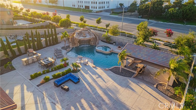 Detail Gallery Image 68 of 75 For 11715 Periwinkle Pl, Jurupa Valley,  CA 91752 - 6 Beds | 4/1 Baths