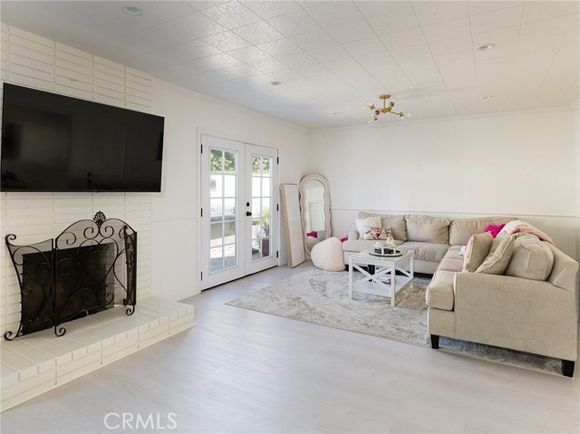 7559 Midfield Avenue, Los Angeles CA: https://media.crmls.org/medias/dcc78955-b4f2-4e23-8276-b09bd20a2615.jpg