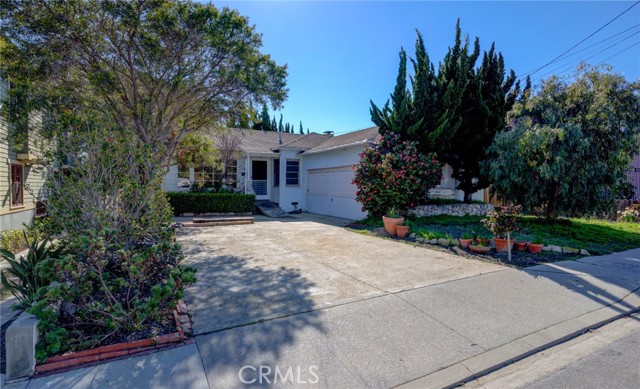 1460 11th Street, Manhattan Beach, California 90266, 3 Bedrooms Bedrooms, ,1 BathroomBathrooms,Residential,Sold,11th,SB22023465