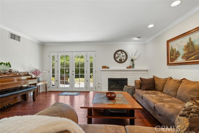 Detail Gallery Image 4 of 22 For 23538 Adamsboro Dr, Newhall,  CA 91321 - 4 Beds | 2 Baths
