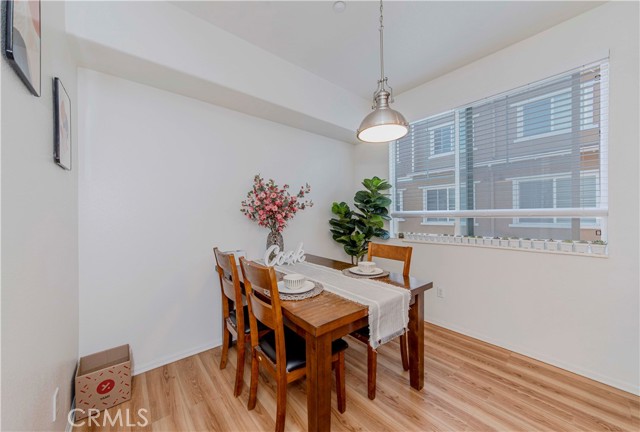 Detail Gallery Image 4 of 31 For 1963 Annandale Way, Pomona,  CA 91767 - 4 Beds | 2/1 Baths