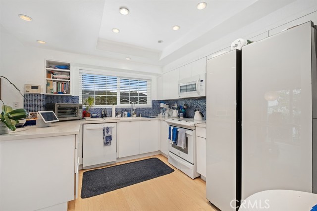 23 Pemberton Place, Laguna Niguel CA: https://media.crmls.org/medias/dcc8d5d3-86de-4fbb-8d98-da3b8b688514.jpg