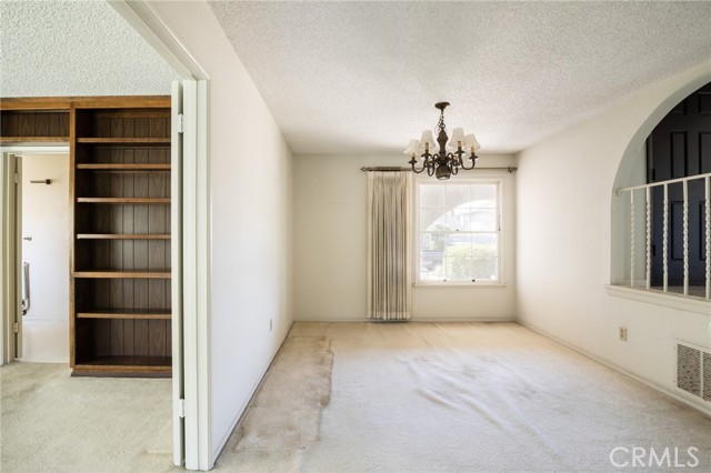 Detail Gallery Image 32 of 41 For 10091 Beverly Dr, Huntington Beach,  CA 92646 - 5 Beds | 2/1 Baths