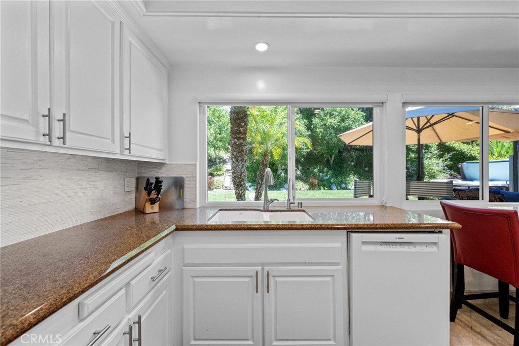 MLS #OC25206982 image #22