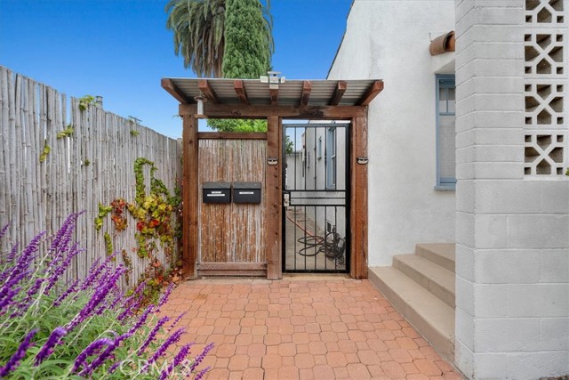 Detail Gallery Image 21 of 22 For 744 1/2 Flower Ave, Venice,  CA 90291 - 1 Beds | 1 Baths