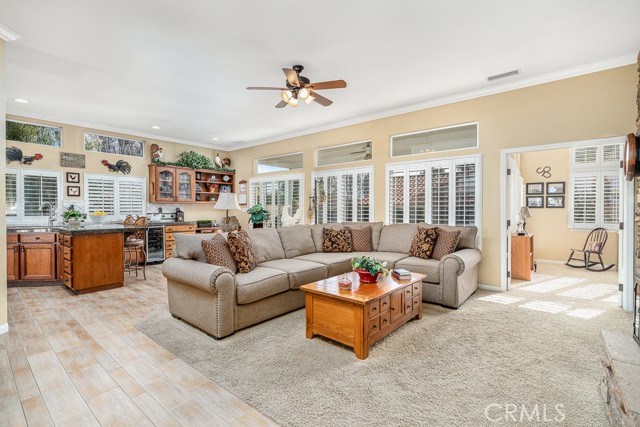 Detail Gallery Image 9 of 32 For 1877 Cashew Tree, Hemet,  CA 92545 - 3 Beds | 2 Baths