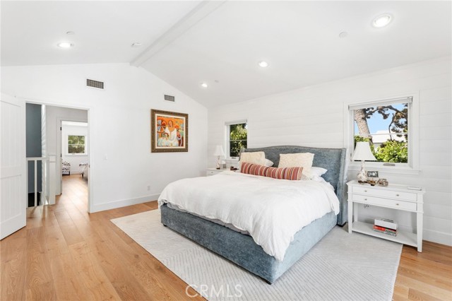 Detail Gallery Image 30 of 74 For 12181 Valleyheart Dr, Studio City,  CA 91604 - 4 Beds | 4/1 Baths