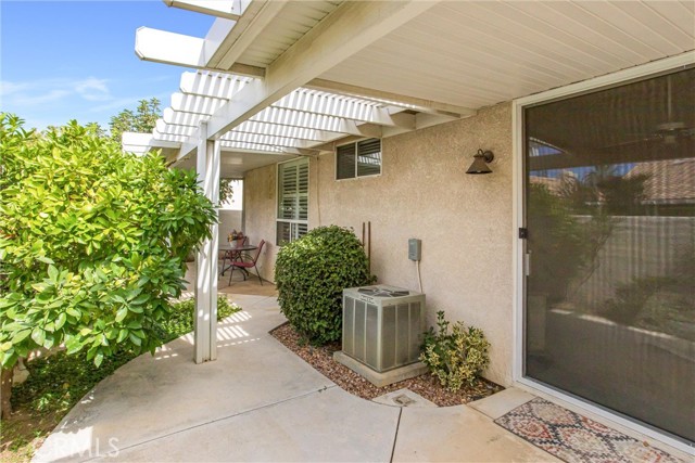 1021 Laguna Seca Court, Banning CA: https://media.crmls.org/medias/dccbf422-3079-43bb-8413-778b6da25945.jpg