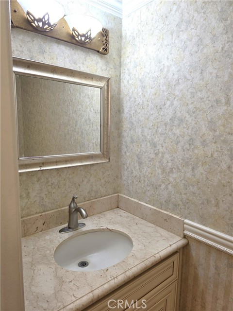 Detail Gallery Image 11 of 29 For 388 Fallingstar, Irvine,  CA 92614 - 3 Beds | 2/1 Baths