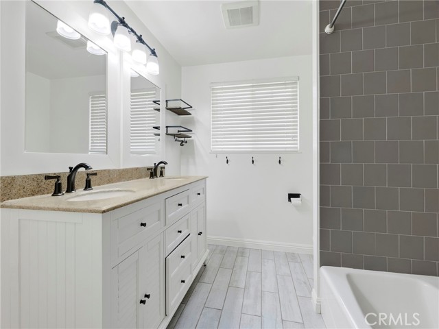 Detail Gallery Image 17 of 59 For 10918 Reseda, Porter Ranch,  CA 91326 - 3 Beds | 2 Baths