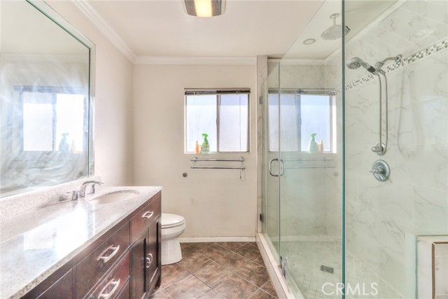 Detail Gallery Image 17 of 23 For 905 Brighton Way, Montebello,  CA 90640 - 5 Beds | 3 Baths