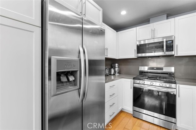 2000 Voorhees Avenue, Redondo Beach, California 90278, 3 Bedrooms Bedrooms, ,2 BathroomsBathrooms,Residential,Sold,Voorhees,SB23026527