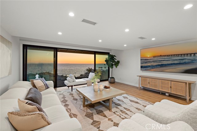 Front Image Thumbnail for CRLG26202840