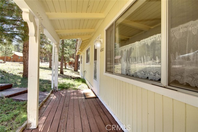 Detail Gallery Image 4 of 26 For 47016 Skyview Dr, Big Bear City,  CA 92314 - 3 Beds | 2 Baths
