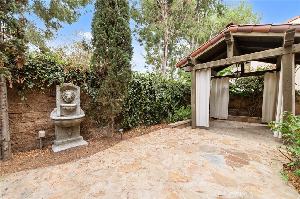 MLS #OC25261172 image #36