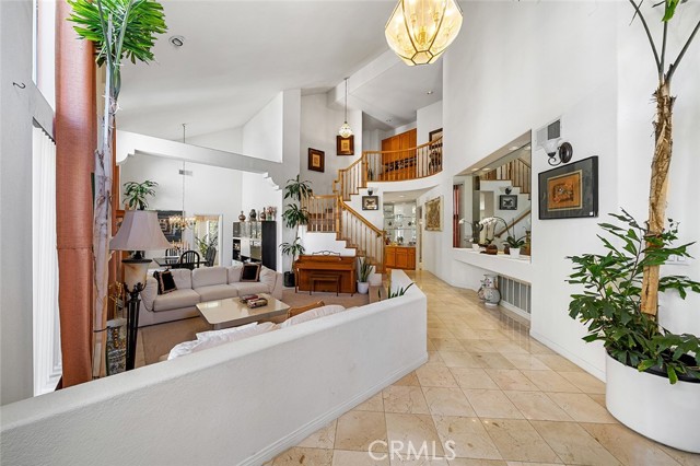 Detail Gallery Image 11 of 43 For 15049 Avenida De Las Flores, Chino Hills,  CA 91709 - 4 Beds | 3 Baths