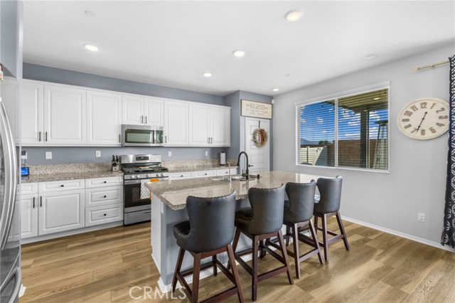 Image 10 of 39 For 6060 Mariposa Drive