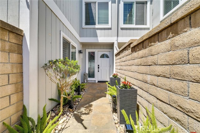 Detail Gallery Image 74 of 75 For 16123 Saint Croix Cir, Huntington Beach,  CA 92649 - 3 Beds | 2/1 Baths