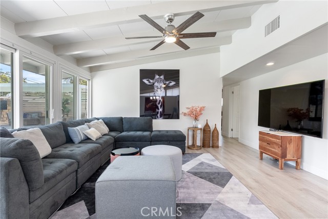 Detail Gallery Image 5 of 36 For 10824 Groveside Ave, Whittier,  CA 90603 - 4 Beds | 2 Baths